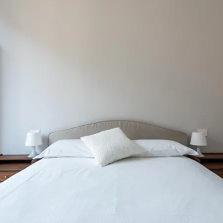 Appartement Luminoso Bilocale A Studi
